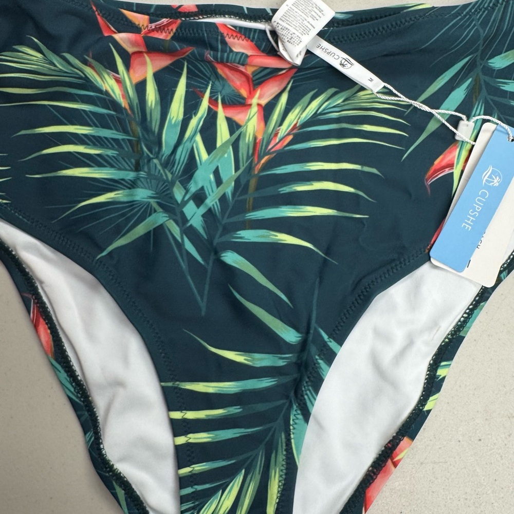 NWT Bundle of 3 Tropical and Floral High Waisted Bikini Bottoms, size Medium - Picture 7 of 7